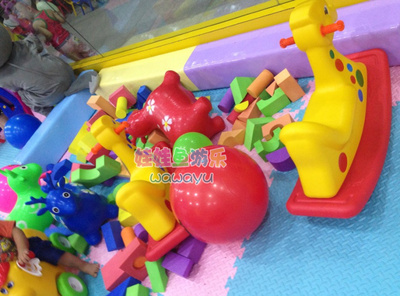 淘气堡 室内儿童乐园 儿童滑梯 海洋球 摇马_供应产品_永嘉县娃娃鱼游乐设备